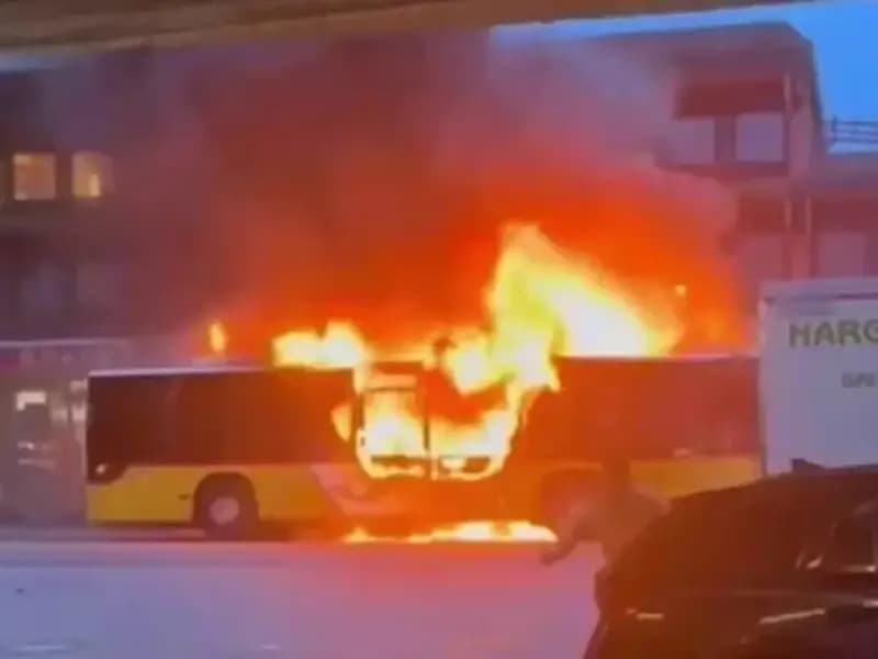 İsviçre'de Otobüste Yangın: 6 Kişi Hayatını Kaybetti