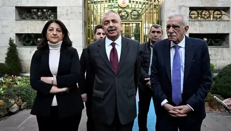 İmralı Heyetinin Siyasi Parti Turu: Erdoğan ile Görüşme Tarihleri Merak Ediliyor