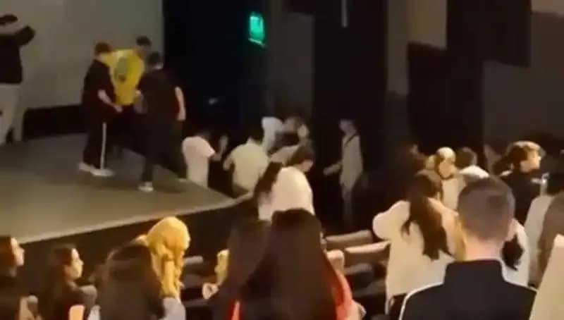 Rapçi Çakal'ın Hayranları Arasında Yaşanan Gerilim Alevlendi!