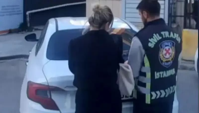 Kadıköy'de Drift Yapan Kadın Sürücüye 48 Bin Lira Ceza Verildi