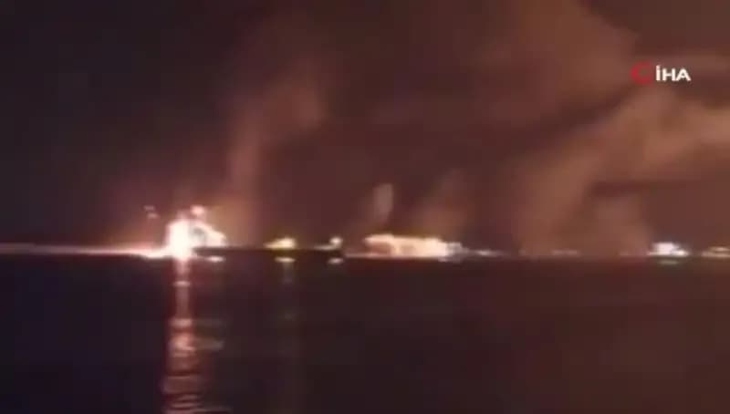 ABD'nin Yemen Stratejisi: Yakıt Limanına Saldırı Sonrası 22 Ölü