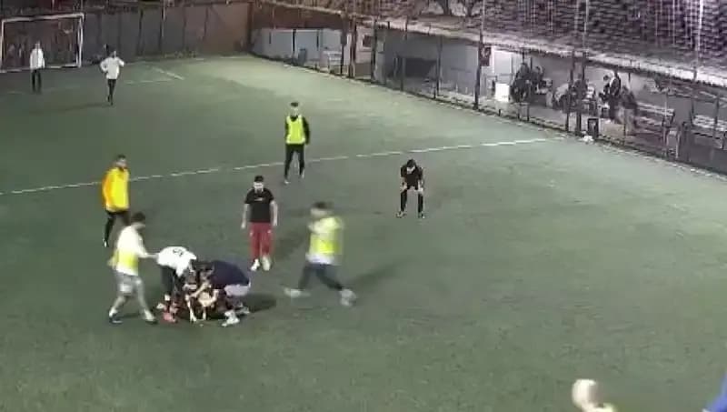 İki Kıyamet: Aynı Gün İki Halı Sahada Ölüm