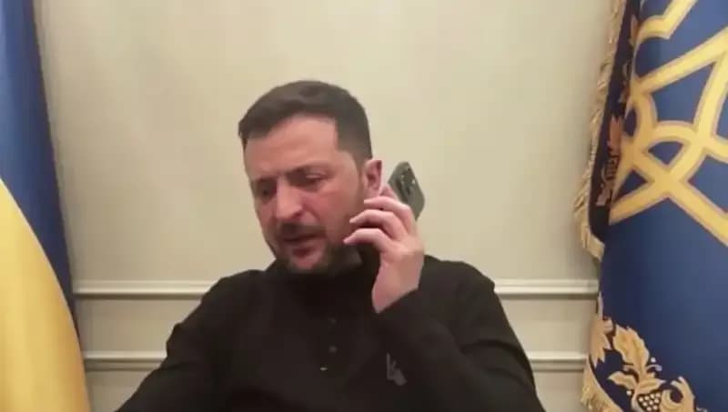 Zelenski'nin Basın Toplantısında Macron ile Beklenmedik Telefon Görüşmesi