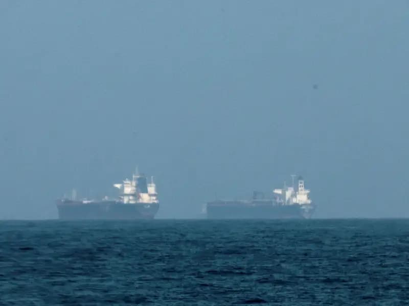 Hürmüz Boğazı'nda Denizcilerin Tehlikeli Durumu ve Uyarıları