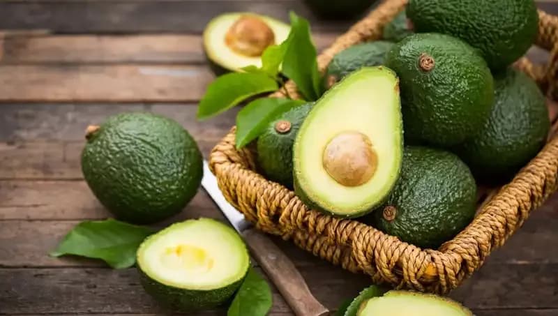 Avokado: Sağlıklı Besin mi, Yoksa Gizli Tehlike mi?