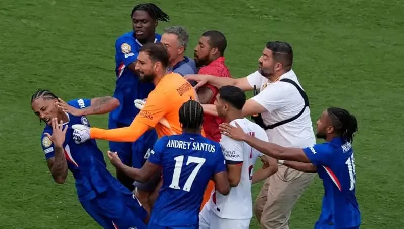 Dev Finalin Ardından Şok Gelişme: Teknik Direktörden Futbolcuya Yumruk