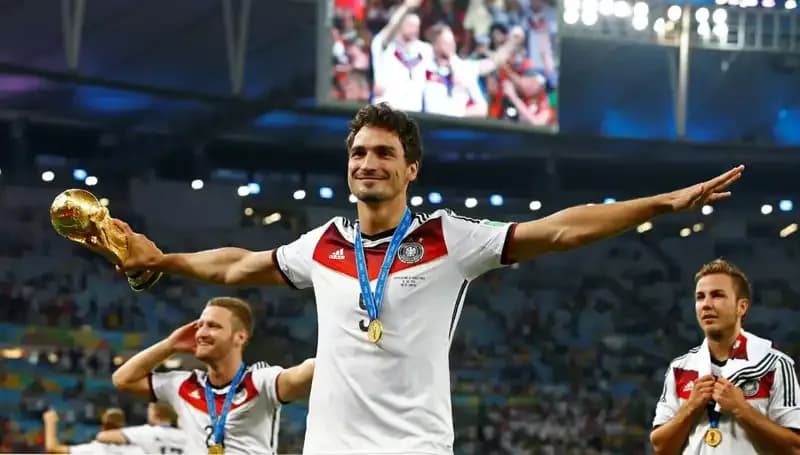 Alman Futbolunun Efsanesi Hummels, Futbolu Bıraktığını Açıkladı