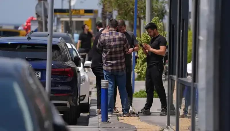 Deprem Sırasında Balkondan Atlayanların Yaşadığı Korkunç Anlar