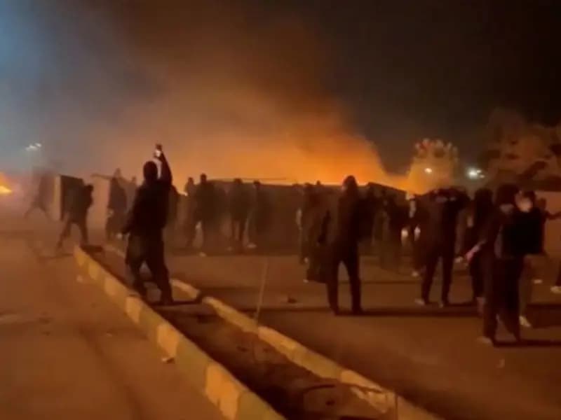 İran'da İki Güvenlik Görevlisini Öldüren Üç Kişi İdam Edildi