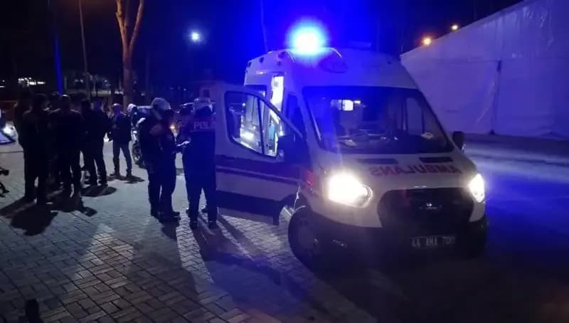 Parkta Silahlı Kavga: İki Grup Arasında Gergin Anlar!