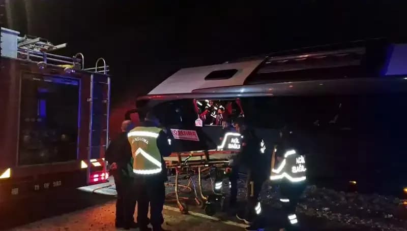 Bir Festival Daha Feci Sonuçlandı: Tur Otobüsü Kazasında 23 Yaralı