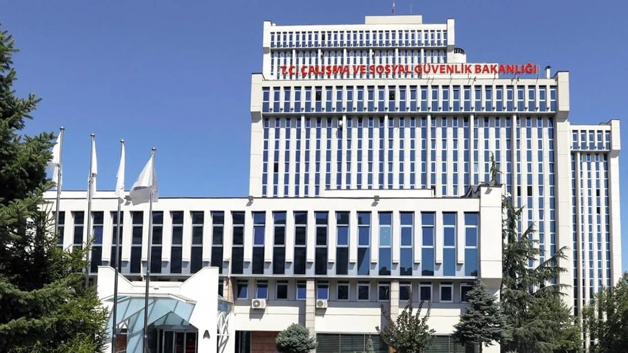 Bakanlık 6 belediyeye haciz uygulamaya başladı