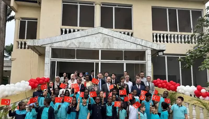 Kamerun'da 23 Nisan Ulusal Egemenlik ve Çocuk Bayramı Coşkuyla Kutlandı