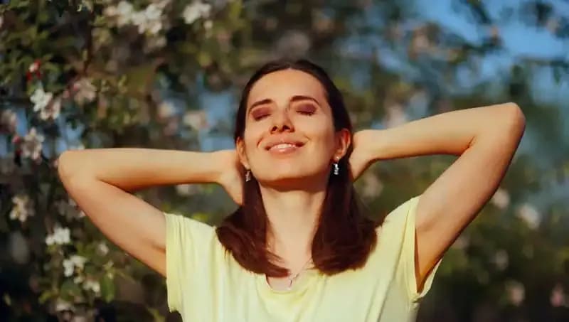 Yaz Aylarında D Vitamini Alımı: Güneş Işığından En İyi Şekilde Yararlanma Zamanı