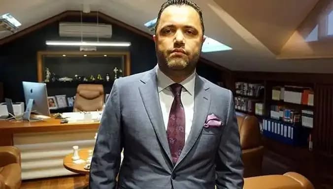 Rezan Epözdemir'in Tutuklanma Süreci: Kimdir ve Neler Yaşandı?