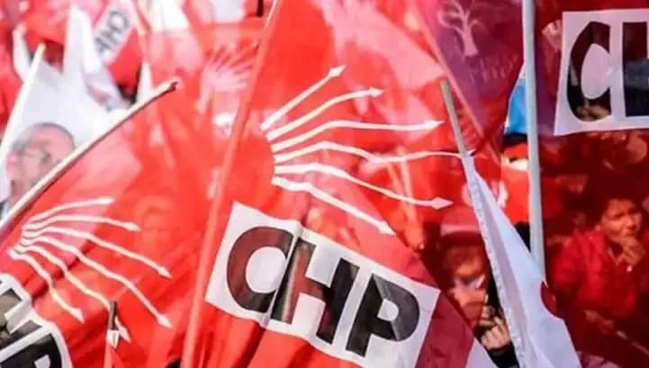 CHP'nin Ataşehir, Esenyurt ve Sarıyer İlçe Kongreleri İptal Edildi: Nedenleri ve Sonuçları