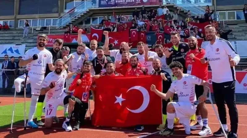 Ampute Futbol Takımı: Engelsiz Kalplere Umut Oluyor ve Şampiyonluktan Şampiyonluğa Koşuyor