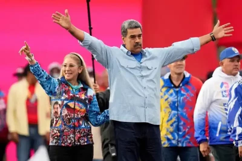 Nikolas Maduro: Venezuela'nın Tartışmalı Liderinin Hayatı ve Politikaları