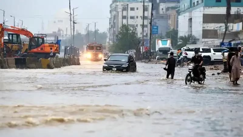 Pakistan'da Muson Yağmurları: 785 Hayat Kaybı ve Felaketin Tarife Edilemeyen Etkileri