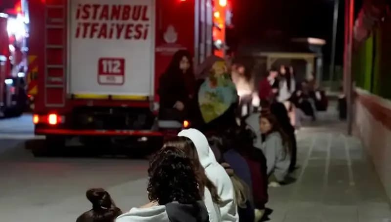 2500 Kişilik Kız Öğrenci Yurdunda Yangın: Panik ve Kurtarma Mücadelesi