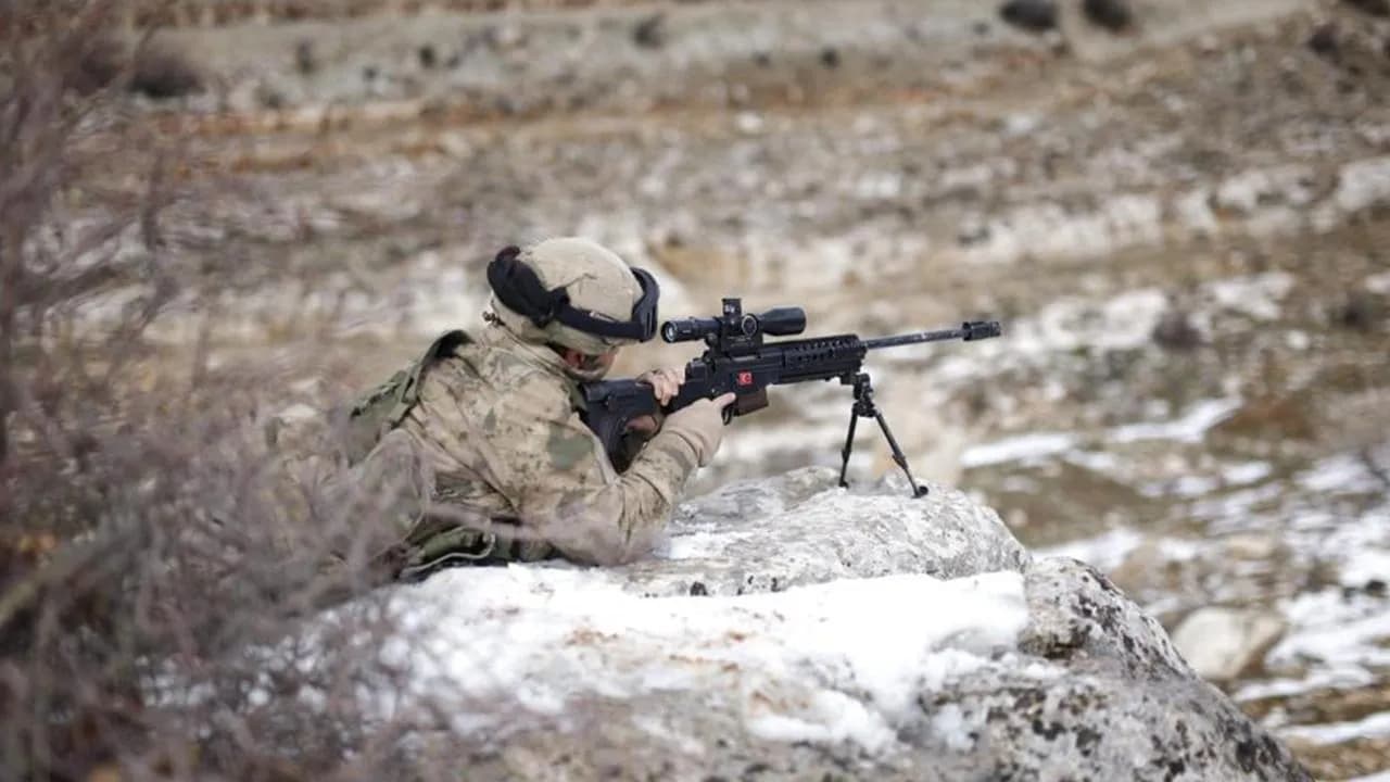 Irak ve Suriye Sınırında 5 Terörist Etkisiz Hale Getirildi