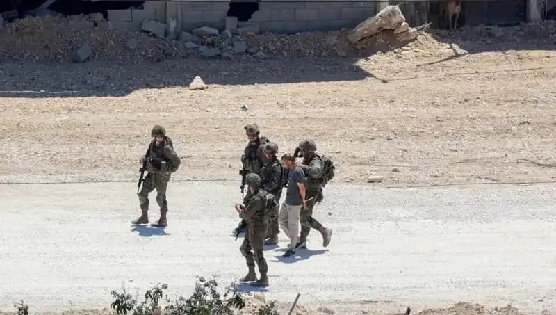 İsrail Ordusu Kapıyı Kapatınca Ambulans Yolda Kaldı: Olayın Arka Planı