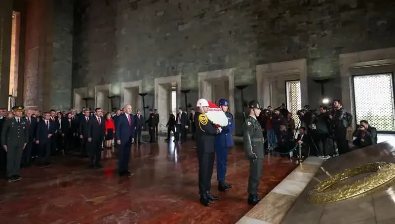 Anıtkabir'de Devlet Erkanının Bir Araya Gelmesi: Anlam ve Önemi