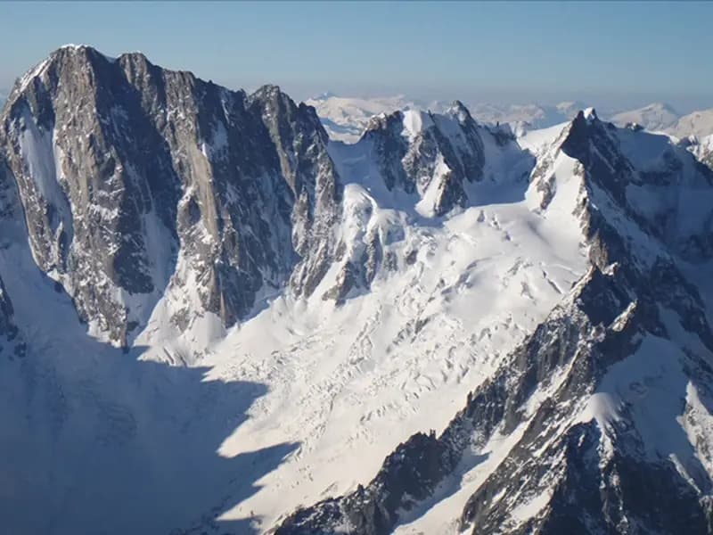 İtalya'da Çığ Felaketi: 2 Ölü, 5 Yaralı