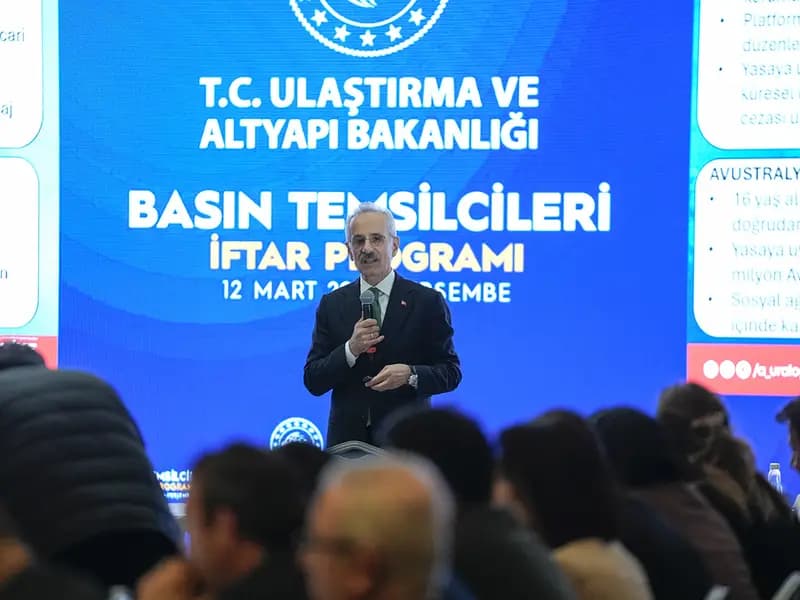 Hürmüz Boğazı'ndaki Türk Gemileri Hakkında Son Durum Açıklandı