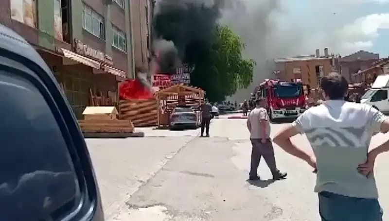 Ankara'da Yangın Faciası: İş Yerleri alevlere Teslim Oldu!