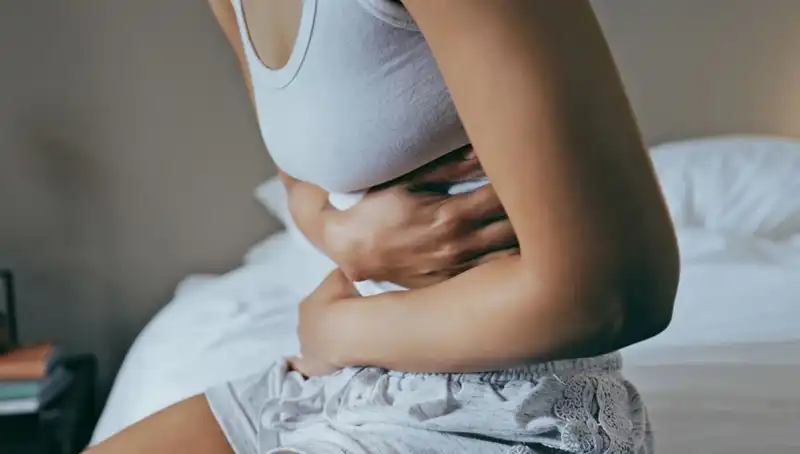 22 Yaşında Bağırsak Kanseri: Gençlerin Dikkat Etmesi Gereken İşaretler