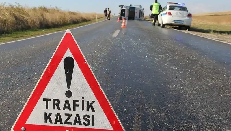 Niğde’de Zincirleme Kaza: 16 Yaralı, Olayın Ardındaki Nedenler ve Önlemler