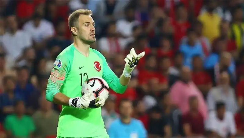 Mert Günok Futbolu Bırakma Yaşını Açıkladı: Taraftarlar Şokta!