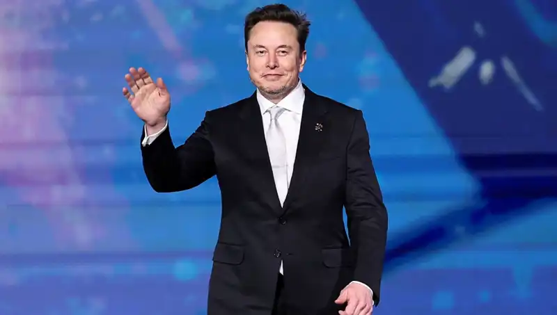 Tesla, Kendi "Canavarı" ile Oynamayı Bıraktı: Geleceğin Araçları Nereye Gidiyor?